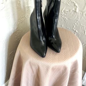 Jessica Simpson Black Patent booties